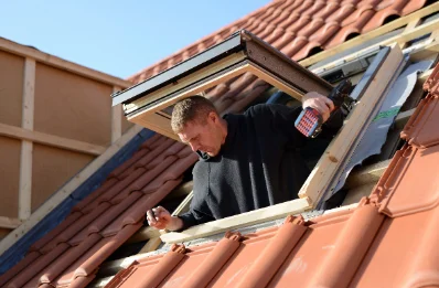 Pose de fenêtres de toit Velux à Brullemail